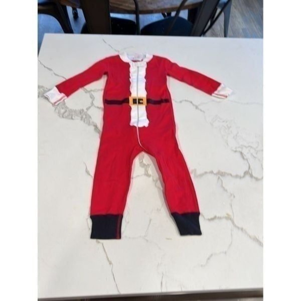 Hanna Andersson Santa pajamas 85 size 2